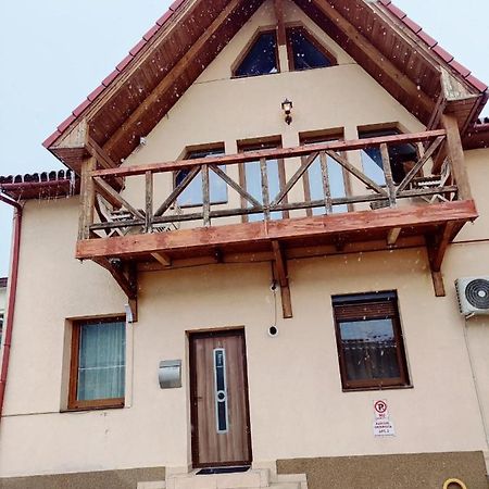 Apartamento Casa cu Balcon Braşov Exterior foto