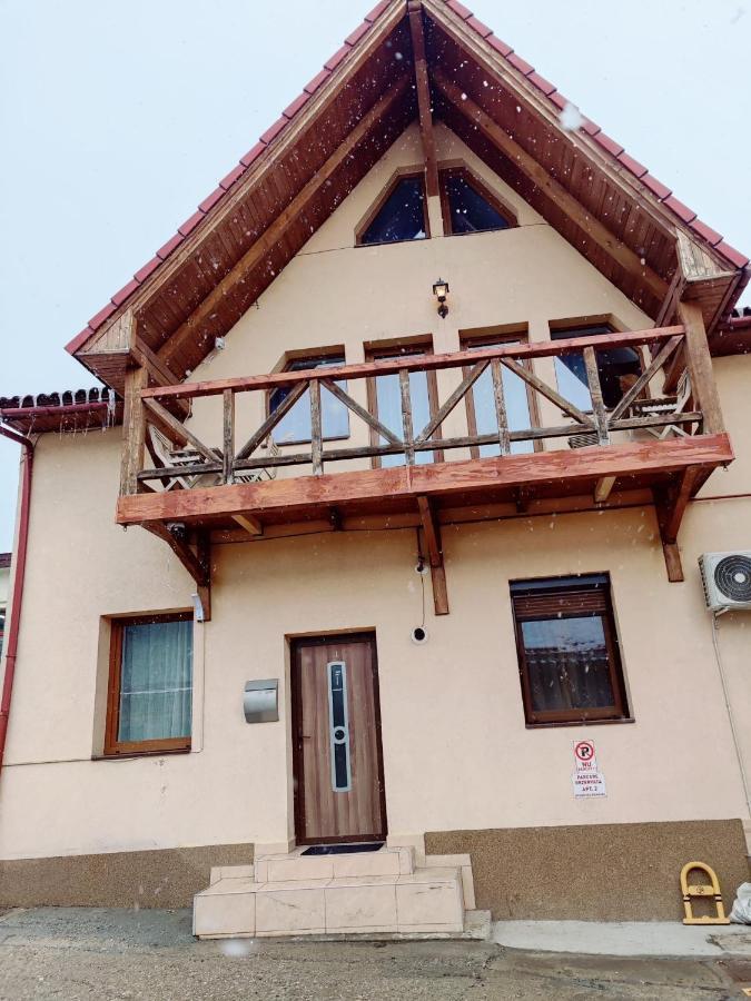 Apartamento Casa cu Balcon Braşov Exterior foto